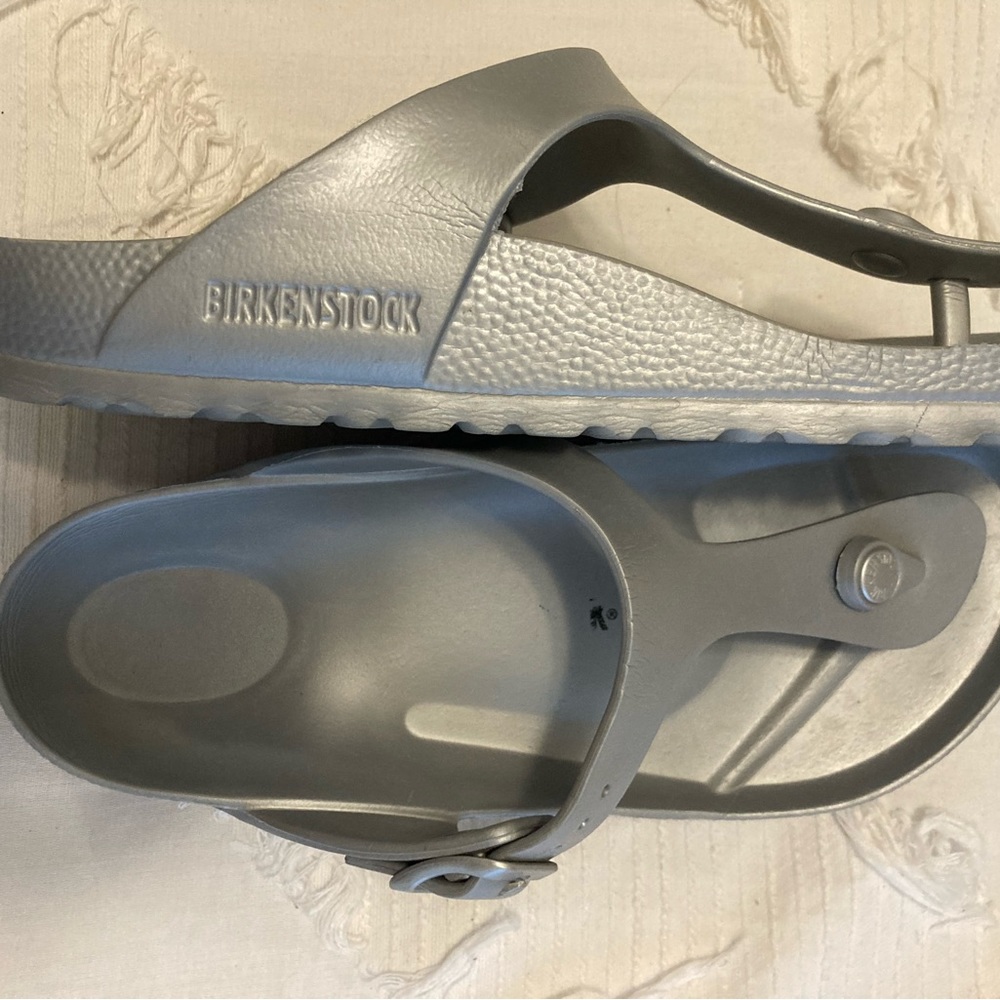 BIRKENSTOCK GIZEH ESSENTIAL THONG SANDAL- SZ 9.5- GRAY